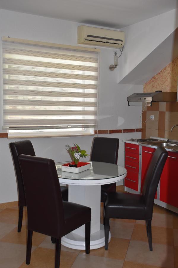 Apartments Scepanovic Tivat Eksteriør bilde
