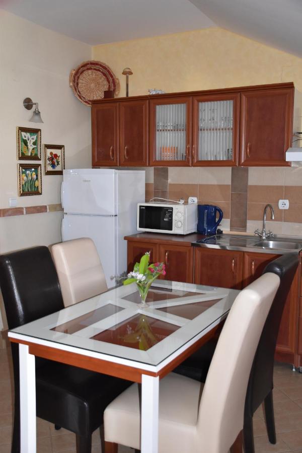 Apartments Scepanovic Tivat Eksteriør bilde