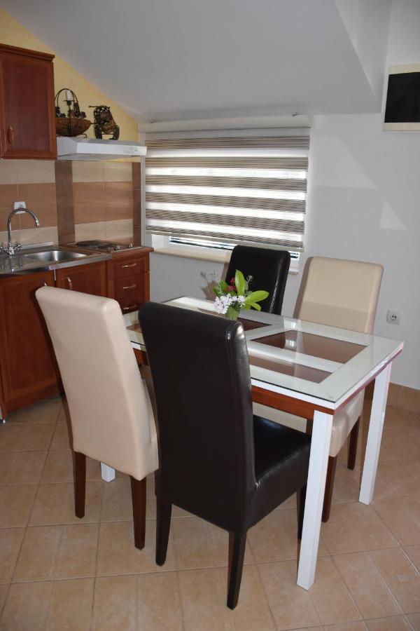 Apartments Scepanovic Tivat Eksteriør bilde
