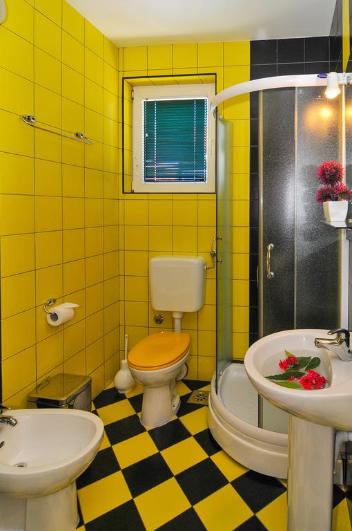 Apartments Scepanovic Tivat Rom bilde