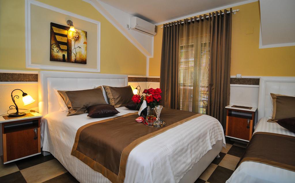 Apartments Scepanovic Tivat Eksteriør bilde