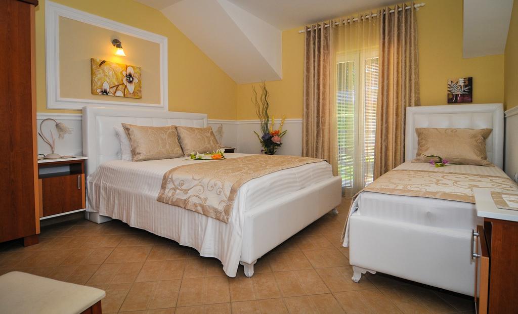 Apartments Scepanovic Tivat Eksteriør bilde