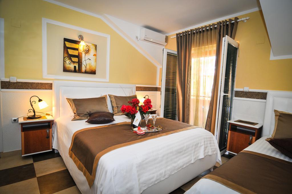 Apartments Scepanovic Tivat Eksteriør bilde