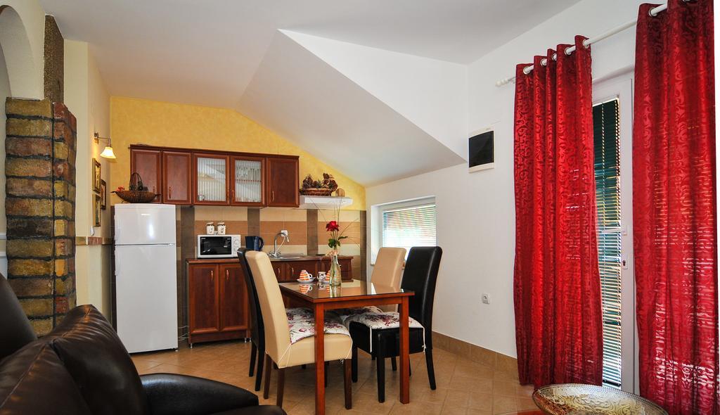Apartments Scepanovic Tivat Eksteriør bilde