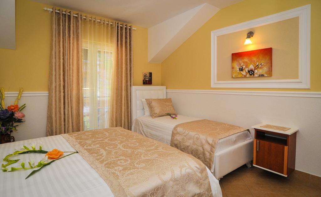 Apartments Scepanovic Tivat Eksteriør bilde